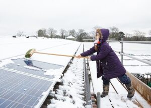 Solar Modules Maintenance in Cold Weather